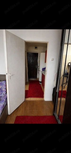 Vand camera camin cu baie proprie zona Brosteni Contactoare - imagine 4