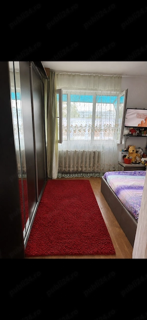 Vand camera camin cu baie proprie zona Brosteni Contactoare - imagine 2