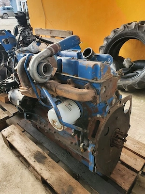 Motor Ford 6 cilindri, tractoare Ford seria TW (TW10/20/30) - imagine 3