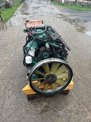 Motor Volvo D6B180, 6 cilindri, 180 CP, utilaje agricole/industriale - imagine 2