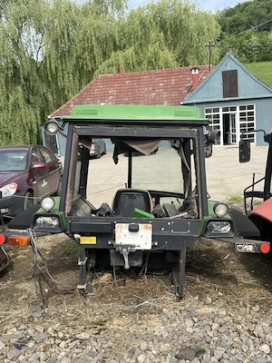 Cabine tractor John Deere 6930 și 4650 + piese de cabină - imagine 3
