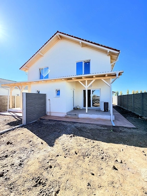 Duplex nou în Șag, 4 camere, 110 mp, teren 305 mp – 145.000 € - imagine 2