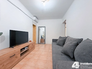 Apartament 3 camere Vlaicu ,58 mp,et.P 4 mobilat,utilat +termotecă - imagine 2