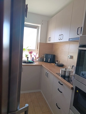Inchiriez apartament 3 camere, str Zimbrului, etaj 5 6, bloc nou Prima Rogerius. - imagine 9