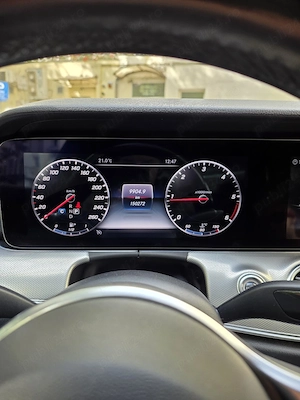 Mercedes-Benz E Mercedes Benz E200 - 2019 - Benzina   Mașină personală - imagine 3