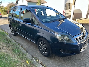 Opel Zafira 1.6 Benzina 116 Cp an 2012 - imagine 2