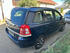 Opel Zafira 1.6 Benzina 116 Cp an 2012 - imagine 5