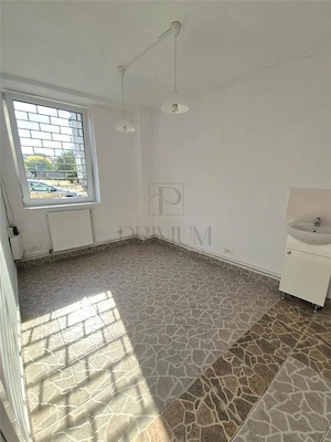 Spatiu de birou, luminos, zona linistita, clima, centrala proprie - imagine 7