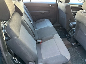 Opel Zafira 1.6 Benzina 116 Cp an 2012 - imagine 7