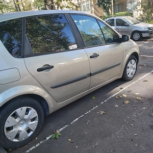 Vanzare autoturism Renault Scenic,an fabricatie 2007,rulaj 228155 km,stare buna,motorina,Euro 3 - imagine 3