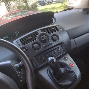 Vanzare autoturism Renault Scenic,an fabricatie 2007,rulaj 228155 km,stare buna,motorina,Euro 3 - imagine 7