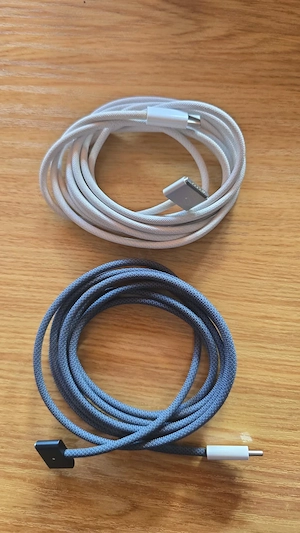 Cablu Apple USB-C la MagSafe 3 (2m) - Silver   Midnight Blue