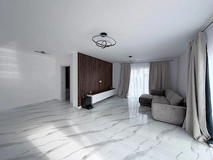 Proprietar Vand casa singur in curte-Sanpetru - imagine 2