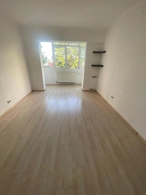  Apartament cu 3 camere de vânzare în Găvana, zonă liniștită  - imagine 3