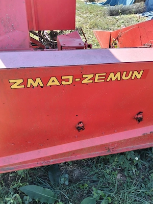 Culegător porumb ZMAJ 214S, cu buncăr, stare bună - imagine 5