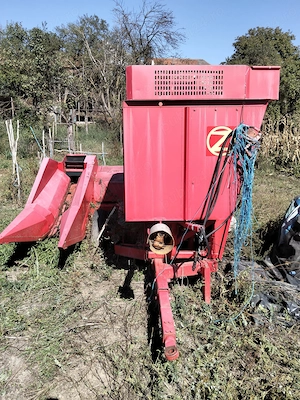 Culegător porumb ZMAJ 214S, cu buncăr, stare bună - imagine 3