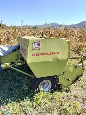 Presă de balotat CLAAS Dominant, cardan inclus, baloți dreptunghiulari, 1400 kg - imagine 3