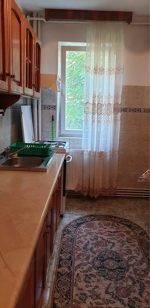 Apartament 2 camere Tractoru Coresi - loc de parcare - imagine 6