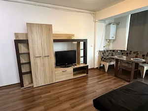 Închiriez apartament 3 camere - imagine 2