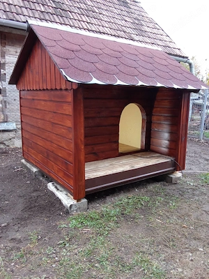 Casuta pentru caini