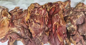 Pastramă de oaie Suffolk afumată și condimentată 