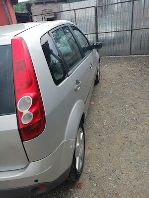 Ford fiesta 1.4 benzina  - imagine 6