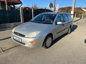 Vând Ford Focus 1
