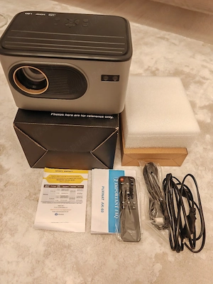 Videoproiector Puxinat AK-60   Full HD