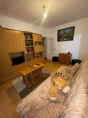 Ofer spre închiriere apartament cu 2 camere  - imagine 4