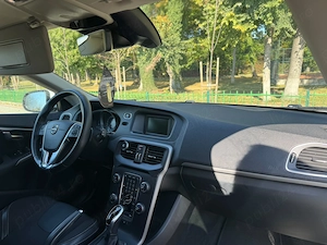 Volvo v40 diesel cutie automată  - imagine 5