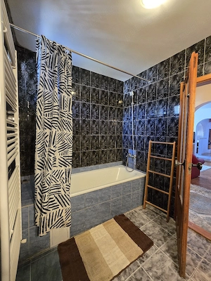    Apartament spațios cu 3 camere de închiriat   Baia Mare (Str. Victor Babeș, zona TBC)!  - imagine 4