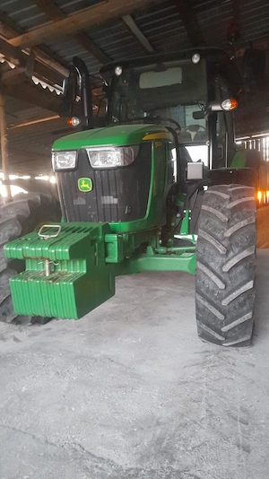 Tractor John Deere  - imagine 2