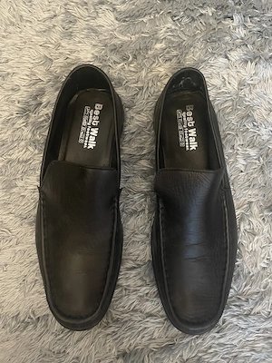 Vand pantofi din piele