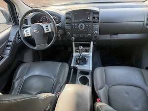Nissan Navara 3.0 dCi V6   2016   Autoutilitara N1 (Impozit Mic)  - imagine 5