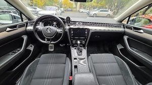 Volkswagen Passat Alltrack, 2019 4x4 190 cai Euro 6 - imagine 4