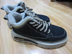Ghete dama JEEP ,imblanite,piele intoarsa, mar.39 -ieftine