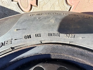 Anvelope Pirelli vara cu jante de tabla - imagine 3