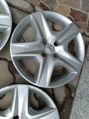 capace jante structurate Dacia Logan R16 - imagine 3