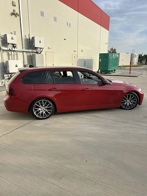 BMW E91 320d 163cp (CHERRY RED) - imagine 5