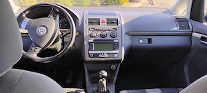 Vind autoturism  Vw Touran ideal pentru  o familie numeroasa - imagine 5