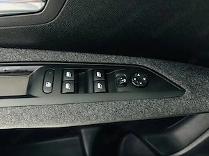 Peugeot 3008 - imagine 13