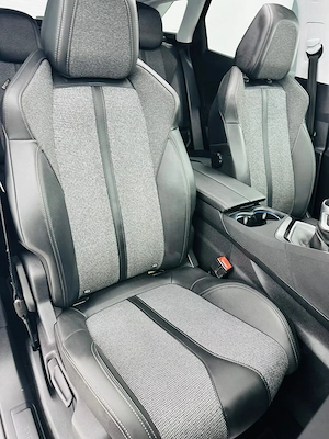 Peugeot 3008 - imagine 19
