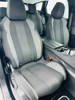 Peugeot 3008 - imagine 18