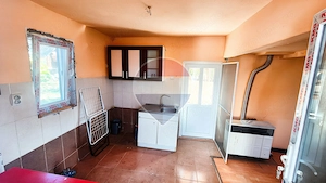 Casă renovată cu 3 hectare de teren | Valea Șurii - imagine 14