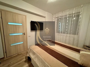 Garsonieră lux 39 mp, mobilată, balcon, etaj 4/4, bloc 2017 - Valea Doftanei - imagine 8