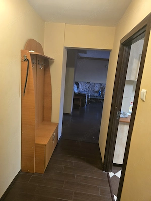 Închiriez apartament 3 camere - imagine 6