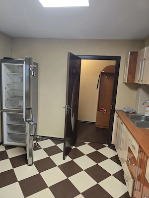 Închiriez apartament 3 camere - imagine 3