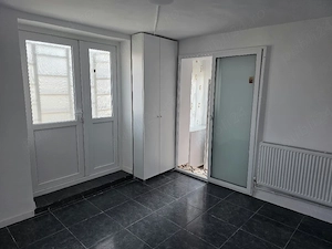 Spatiu de inchiriat pe str. Cetatii nr 46, compus dintr-o camera (3,2x3,5), hol 1x1,5 și baie 1x1,5. - imagine 3