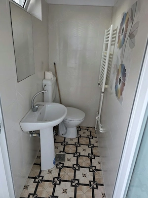 Spatiu de inchiriat pe str. Cetatii nr 46, compus dintr-o camera (3,2x3,5), hol 1x1,5 și baie 1x1,5. - imagine 5
