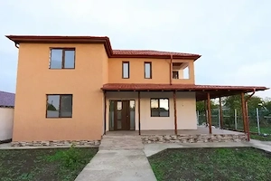 Vand casă P+1Chiscani
